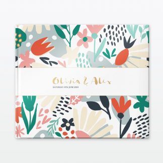 Summertime wedding photo book Love Invited